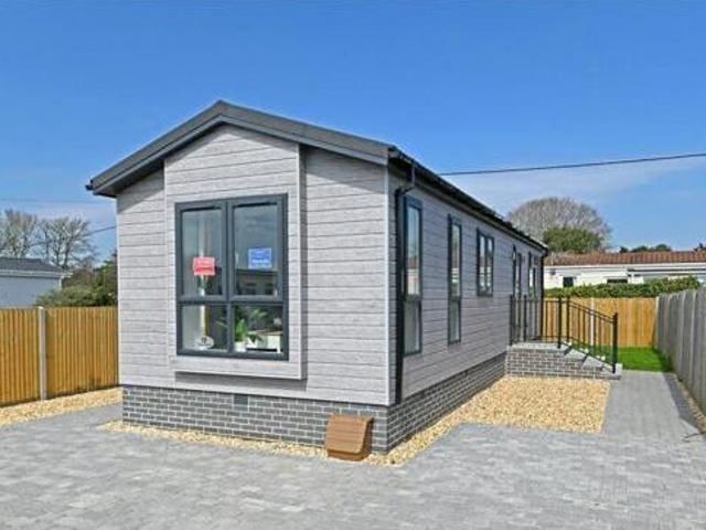 House for sale in Old Milton, Ashurst Bridge
