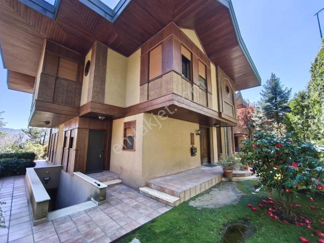 Üsküdar, İstanbul içerisinde kiralık Villa