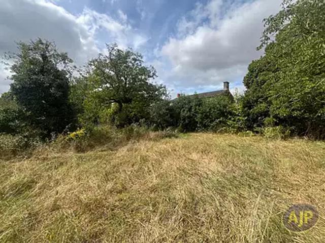 Terrain vente à Fontenay-le-Comte, Nalliers