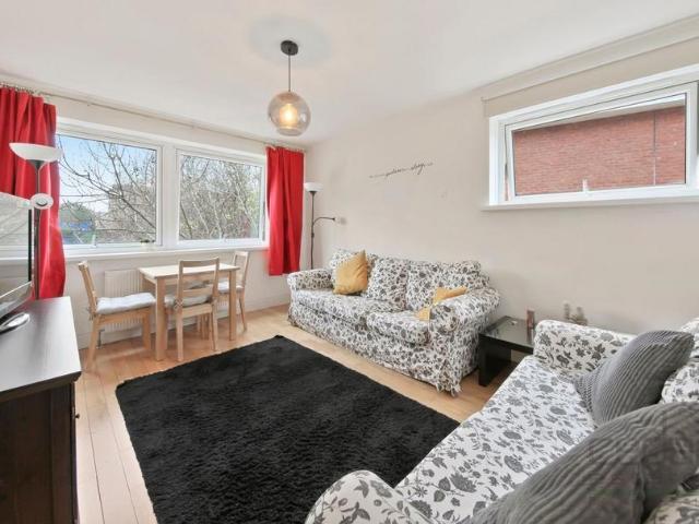 Apartment for rent in South Hampstead, Greater London