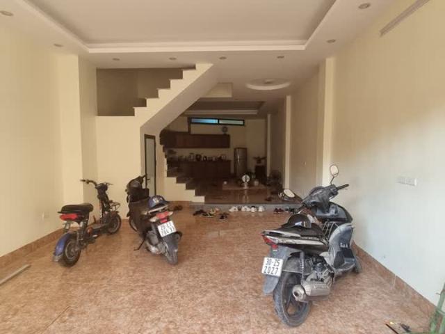 Nhà mặt phố bán tại Hoàn Kiếm, Hà Nội