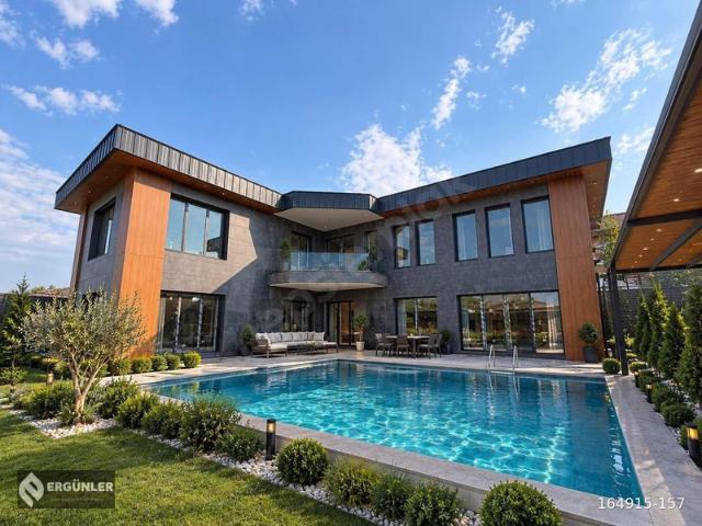 Sarısalkım Mahallesi, Şahinbey içerisinde satılık Villa