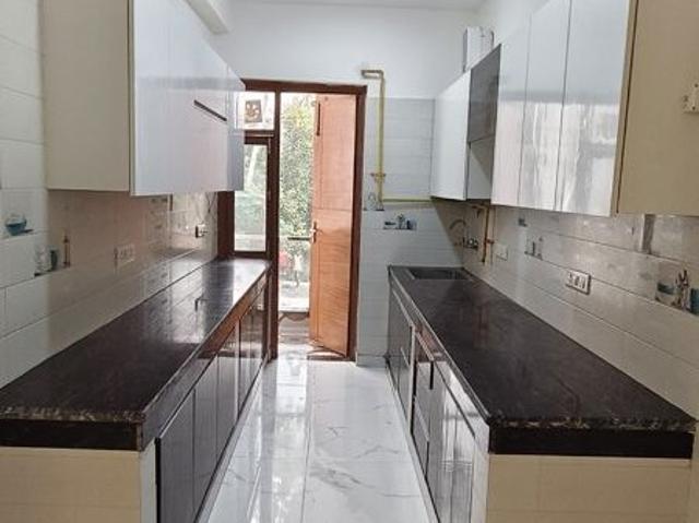 Property for rent in Deri