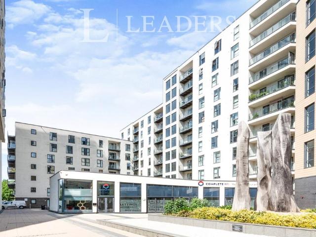 Apartment for rent in Horsell, Woking