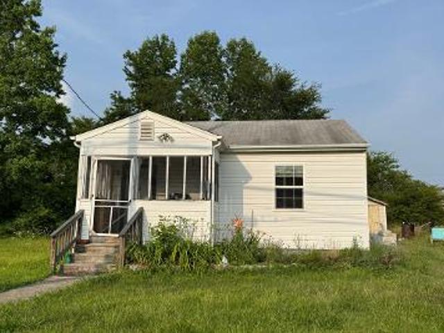 House for sale in Petersburg
