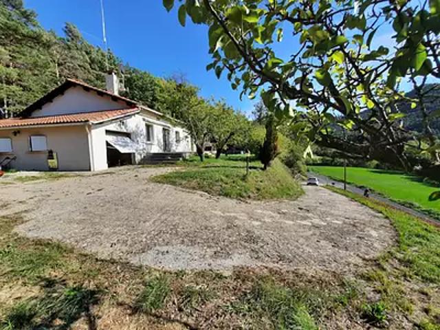 Maison vente à Millau, Nant