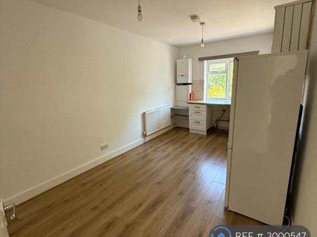 Apartment for rent in Golders Green, Greater London