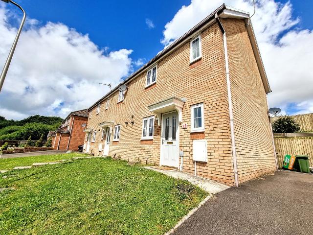 House for rent in Tonyrefail, Coedely