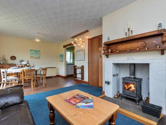 House for rent in Llanfechell, Wales