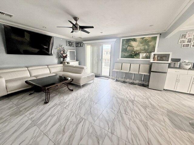 House for sale in Nantasket Beach, Hull