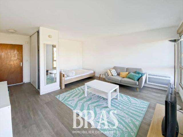 Studio location à Madeleine - Champ de Mars, Nantes