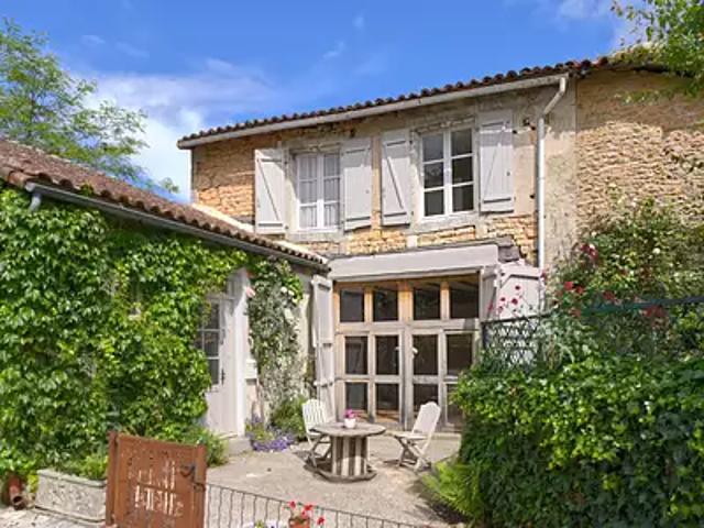 Maison vente à Confolens, Nanteuil-en-vallée