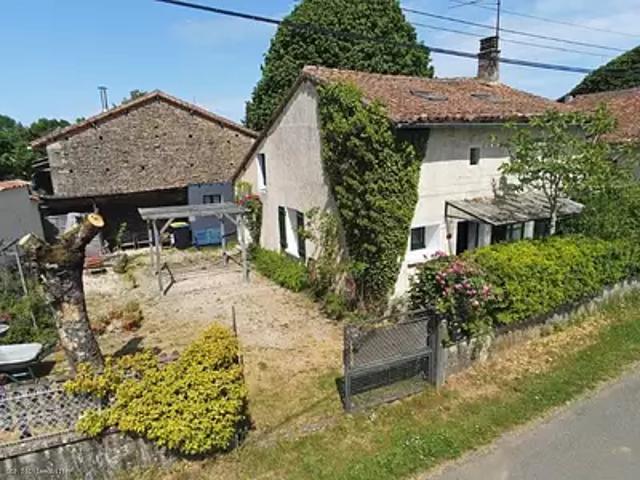 Maison vente à Confolens, Nanteuil-en-vallée