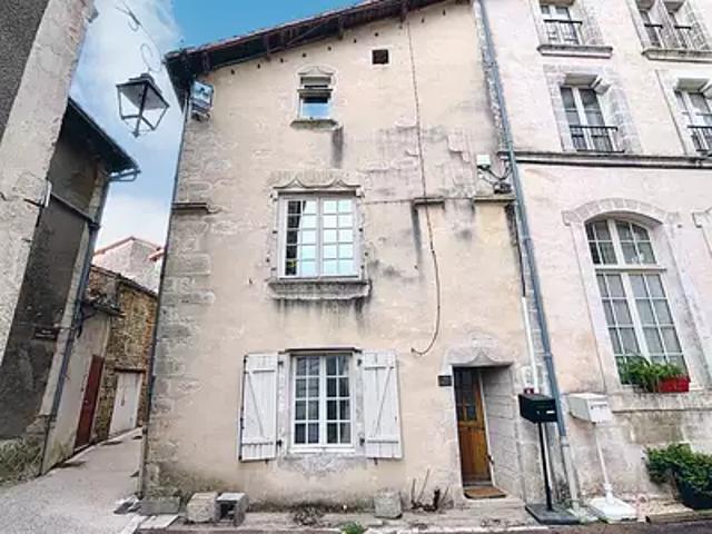 Maison vente à Confolens, Nanteuil-en-vallée