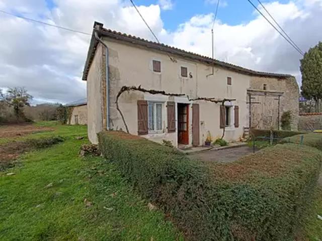 Maison vente à Confolens, Nanteuil-en-vallée