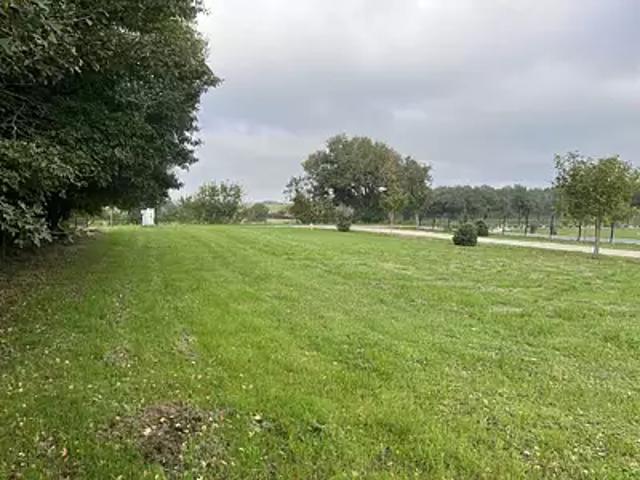 Terrain vente à Confolens, Nanteuil-en-vallée