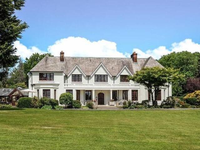 House for sale in Carmarthen, Wales