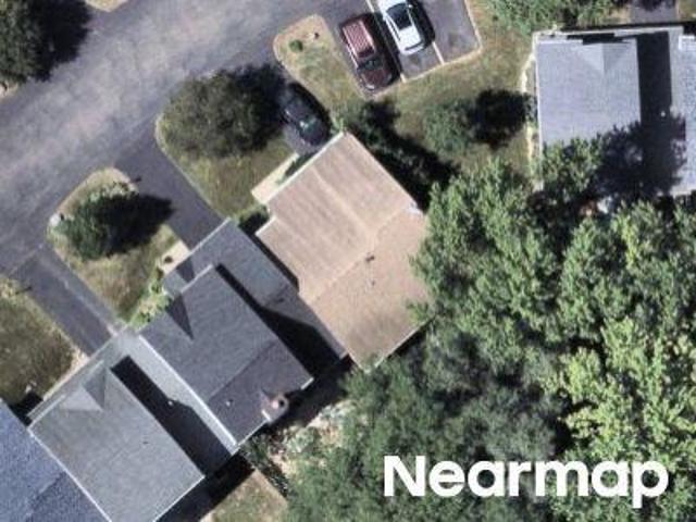 House for sale in Mchenry, Illinois