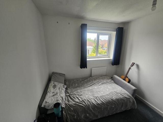 House for rent in Calderstones