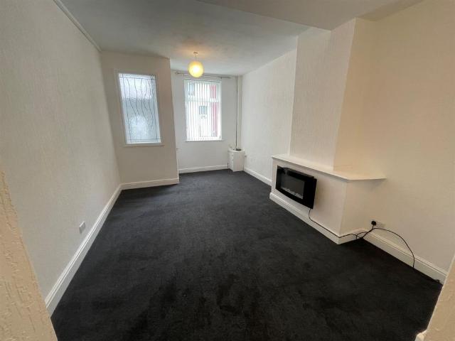 Apartment for rent in New Ferry, Wirral