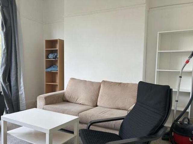 House for rent in Follaton, Strode