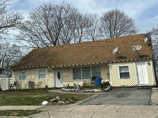 House for sale in Bohemia, New York