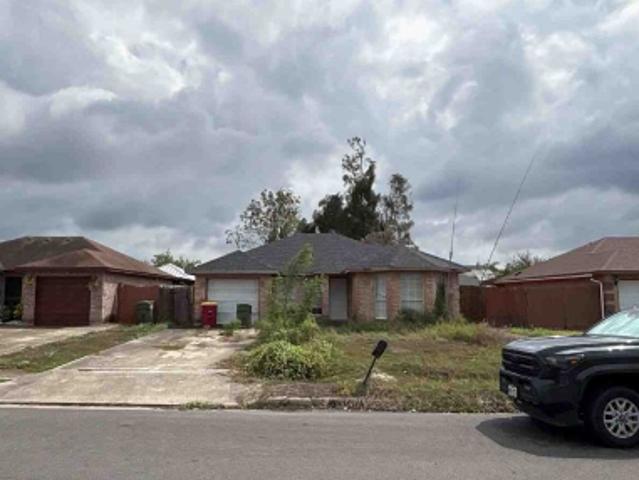 House for sale in El Valle Grande, Brownsville