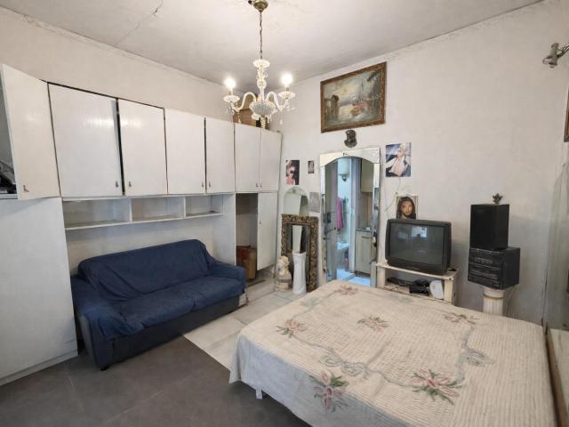 Villa Indipendente in affitto a Municipalità 1, Campania