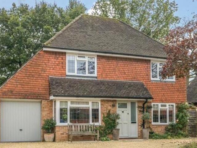House for sale in Fole, Surrey