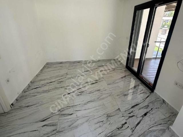 Menderes, Orta Mahallesi içerisinde satılık Villa