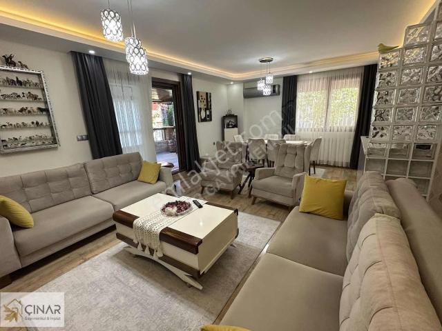 Menderes, Mithatpaşa Mahallesi içerisinde satılık Villa