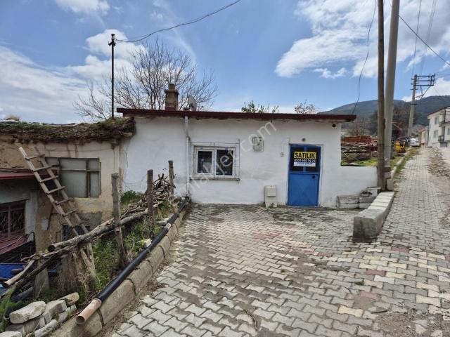 Çay içerisinde satılık Villa