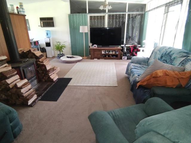 Room for rent in Camerons Creek, Victoria