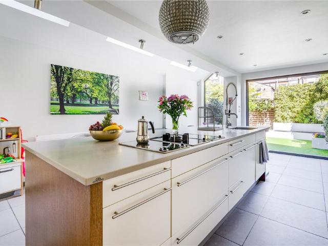House for rent in Sands End, Greater London
