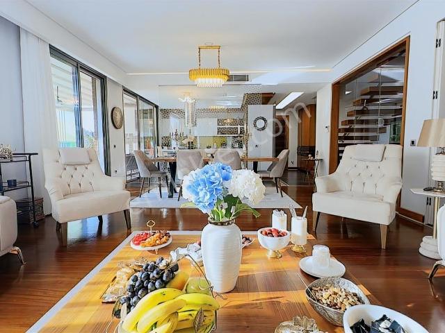 Nar-Bel, Narlıdere içerisinde satılık Villa