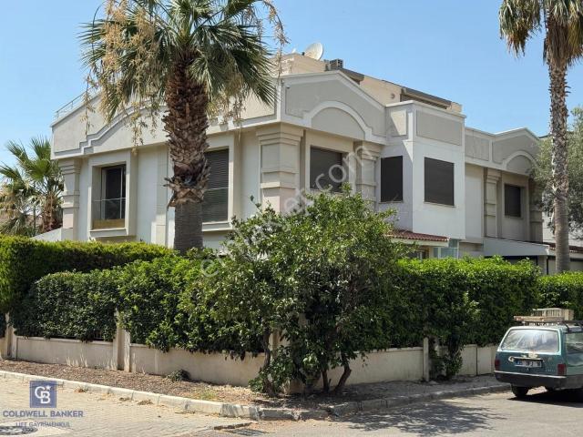 Narlidere, İzmir içerisinde satılık Villa