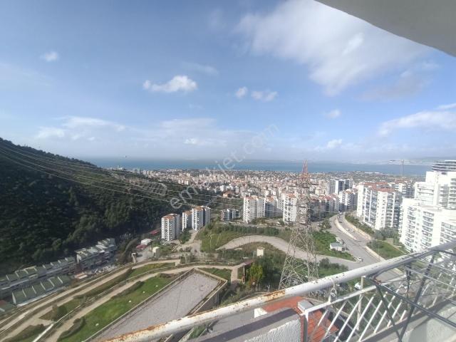 Narlidere, İzmir içerisinde satılık mülk