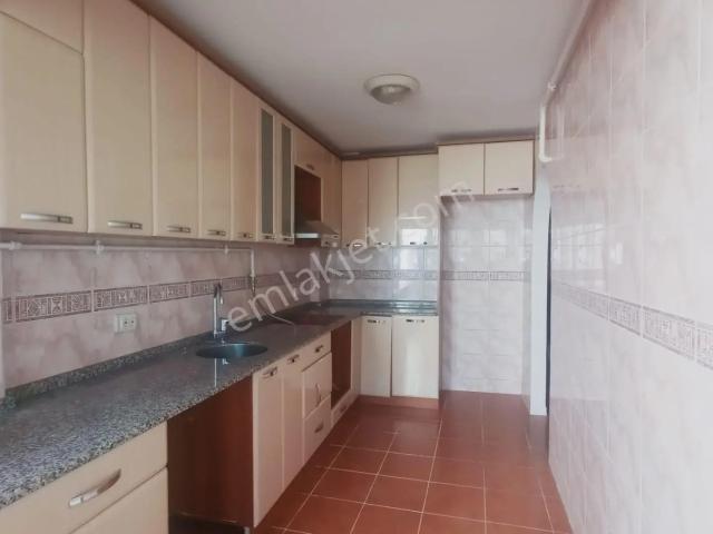 Narlidere, İzmir içerisinde kiralık mülk