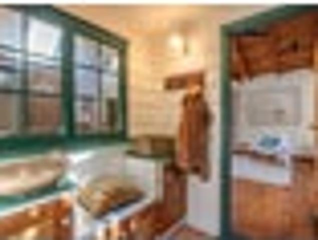 House for sale in Omiha, Oroua County