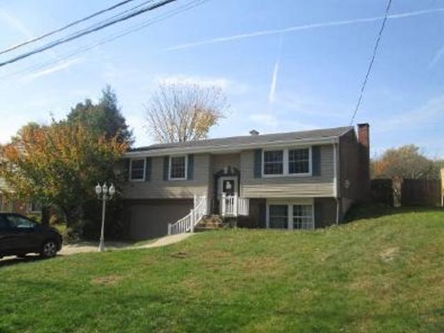 House for sale in Mckeesport