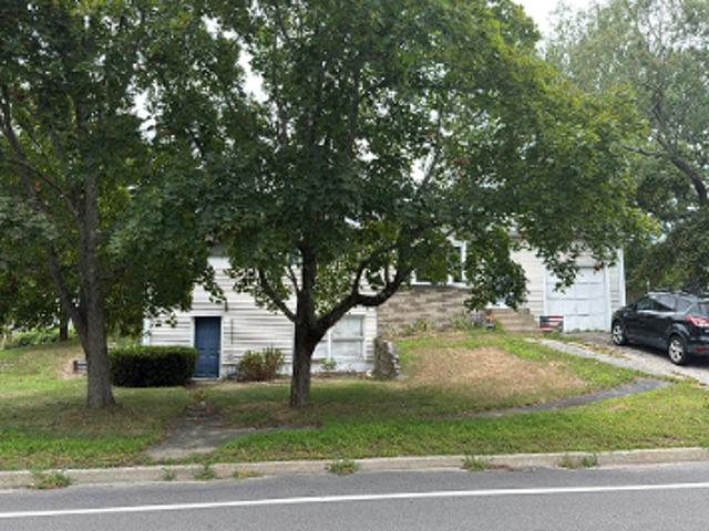 House for sale in Warwick, Kent County