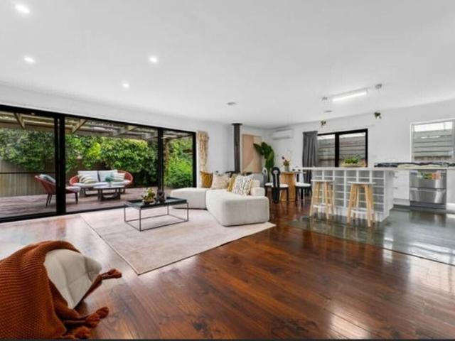 Room for rent in Camerons Creek, Victoria