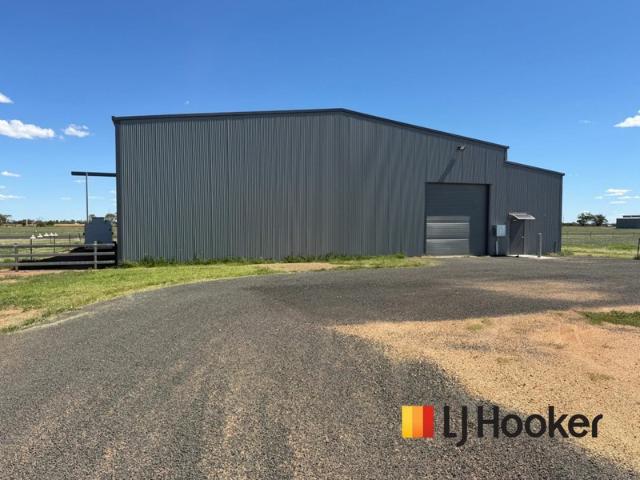 Warehouse for sale in Narromine, New South Wales