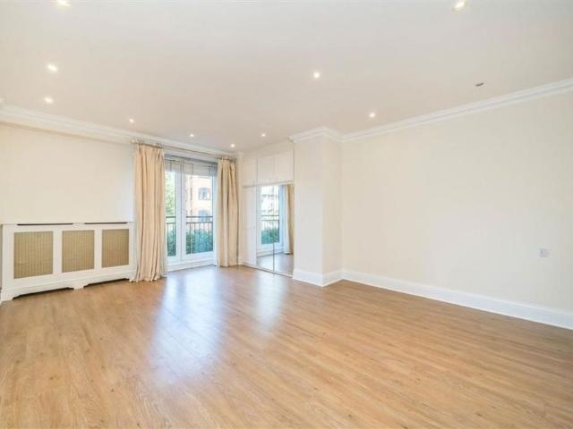 House for rent in Ratcliffe, Greater London
