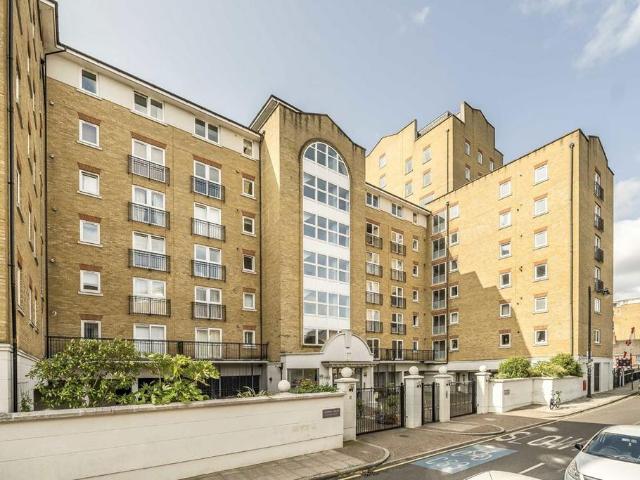 House for rent in Canary Wharf, Greater London