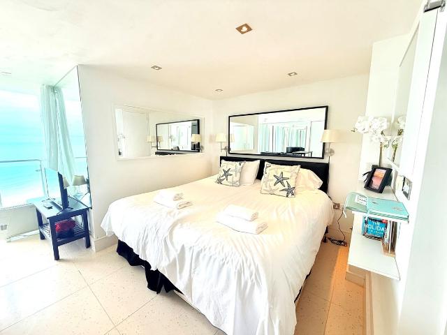 Studio for rent in Newquay, Cornwall