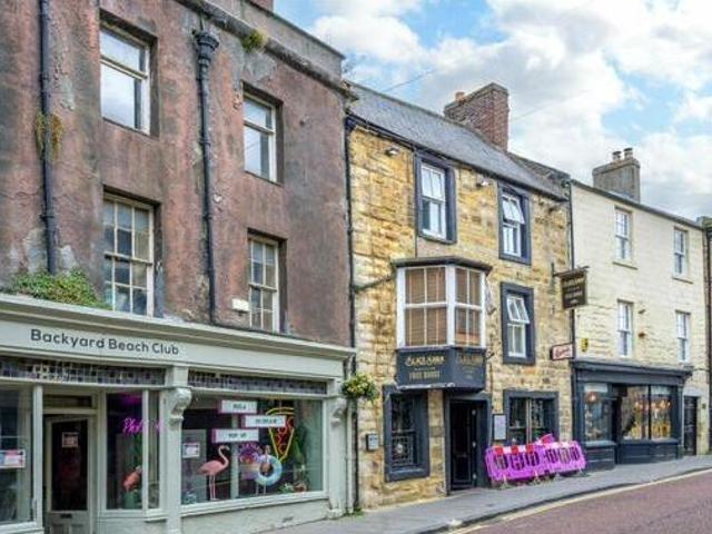House for sale in Alnwick, Northumberland