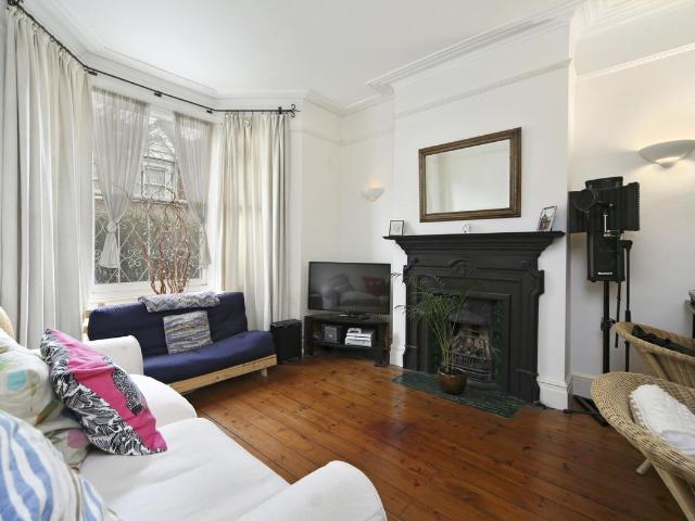 Apartment for rent in Shepherd's Bush, Greater London