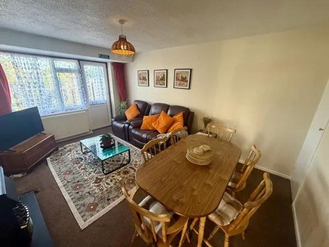 House for rent in Millmead, Acol