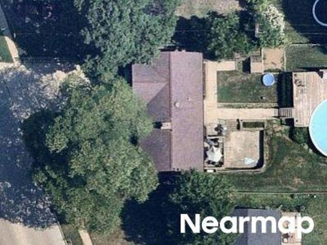 House for sale in Mchenry, Illinois